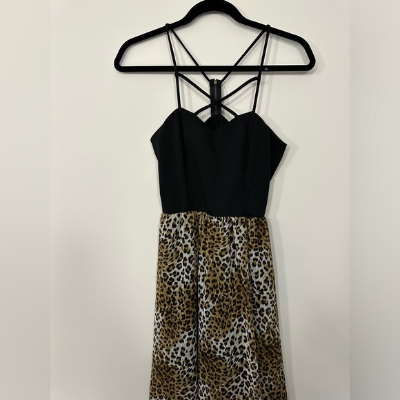 January 7 cocktail dress strappy top with high low cheetah print flowy bottom - Picture 7 of 11